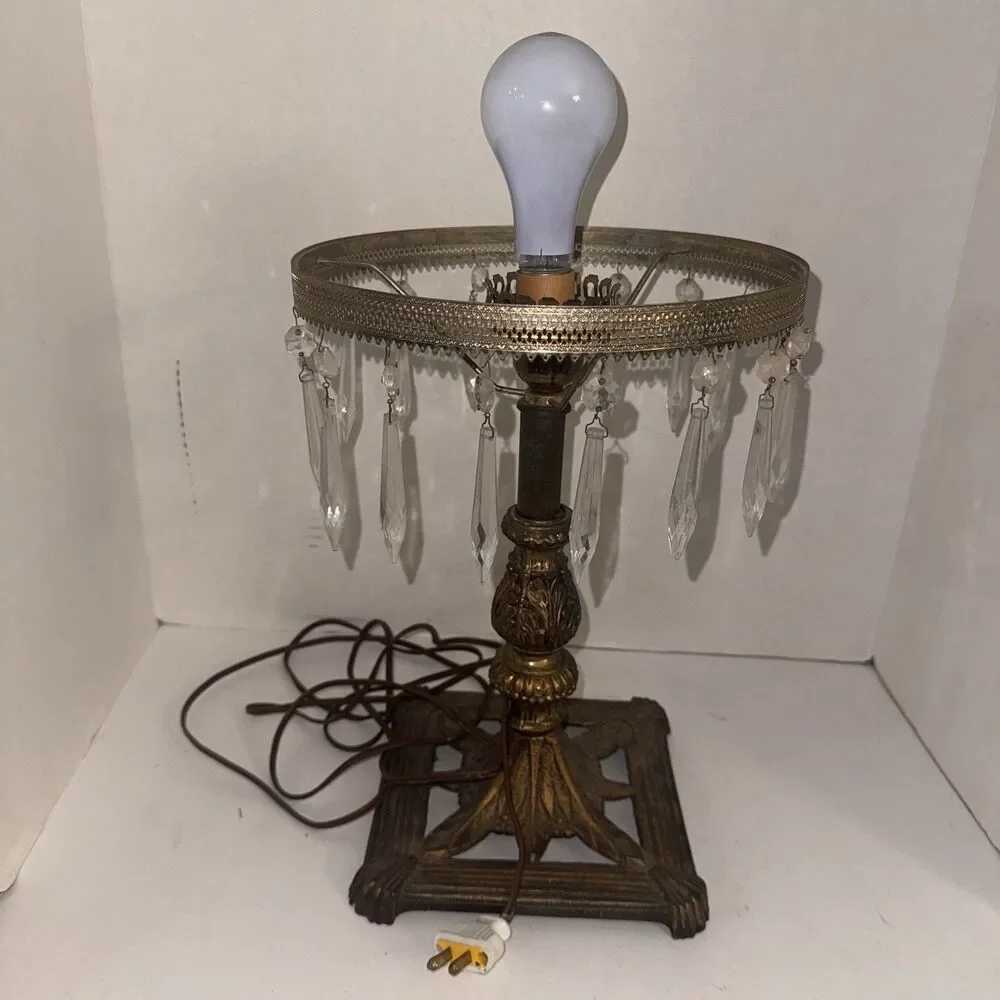 Vintage Art Deco Crystal Prisms Boudoir Table Lamp Cast Iron Bronze Tone 20s 30s
